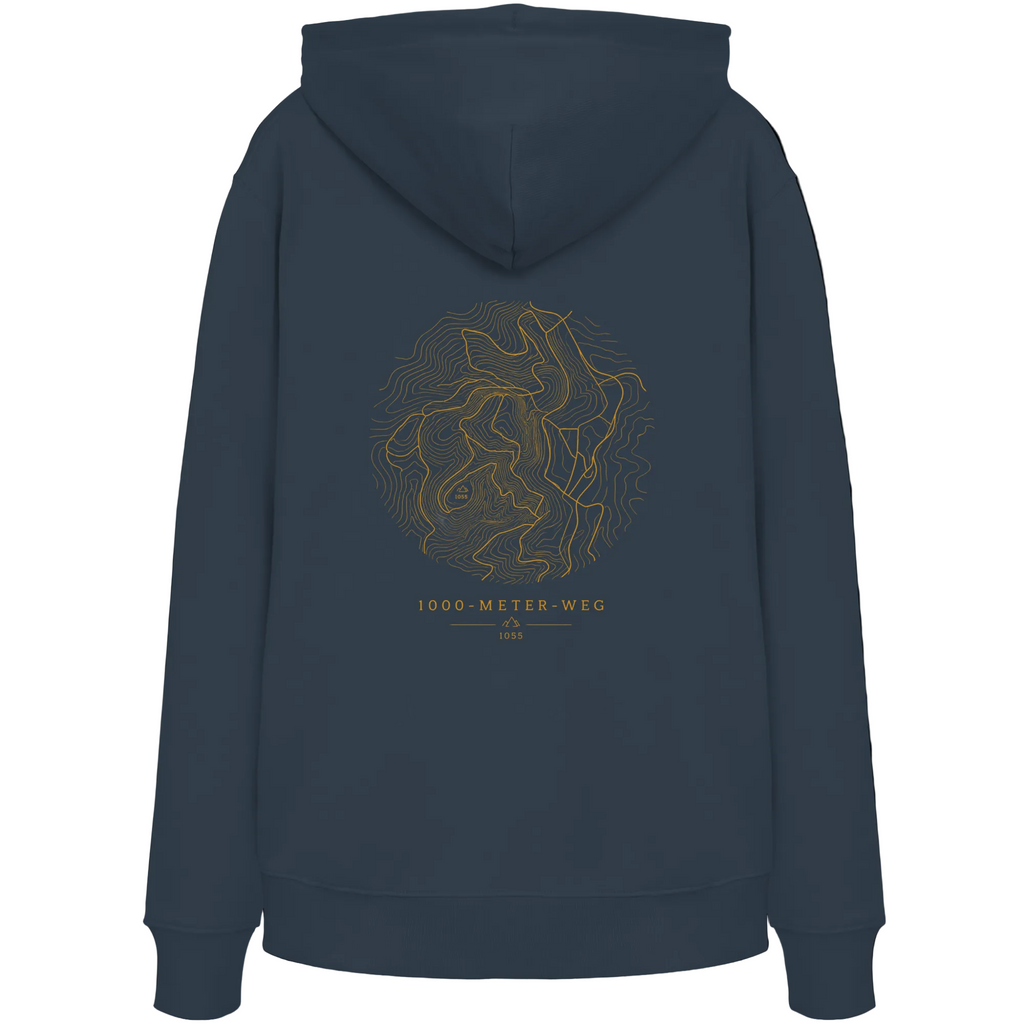 HeimatWald Bio Hoodie – 1000 Meter Weg in India Ink Grey – Rückansicht mit 1000-Meter-Weg-Motiv